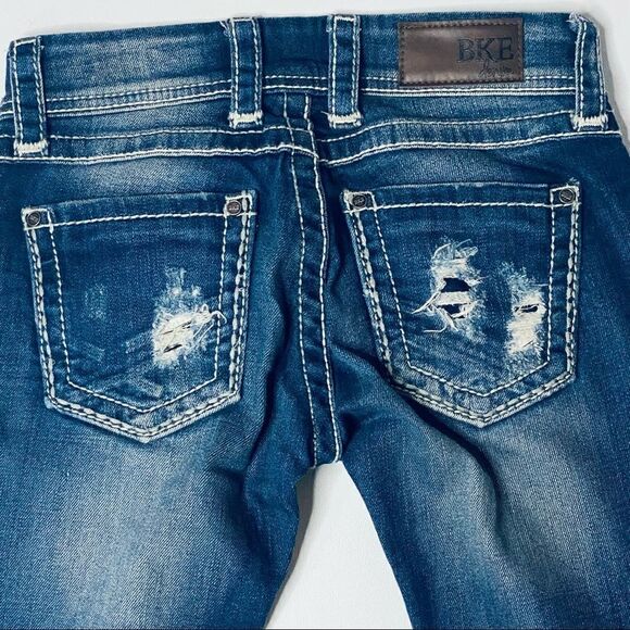 BKE | Factory Distressed Denim Stella Capri’s - Picture 5 of 7